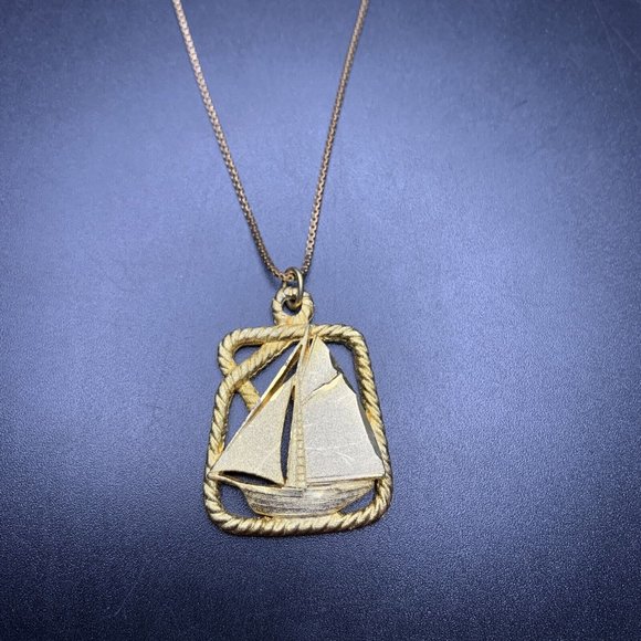 Sailboat Pendant Necklace Etched Matte Gold Tone Over Pewter Classic Vintage - Picture 6 of 10